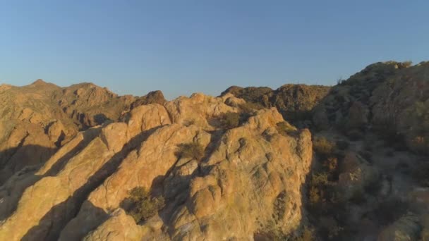 Luchtfoto Van Arizona Mountain Rock Formation Bij Dusk — Stockvideo