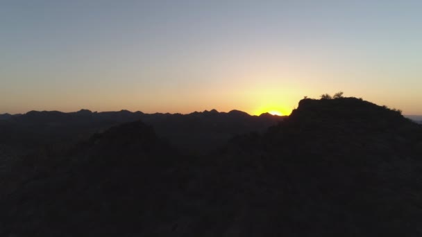 Riprese Aeree Del Tramonto Dell Arizona Nella Catena Montuosa — Video Stock