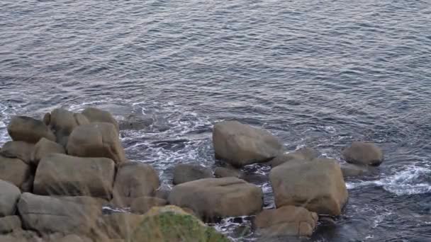 Meeresküstenwellen Schlagen Auf Der Insel Südaustralien Auf — Stockvideo