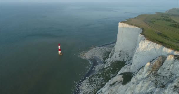 Beachy Head Lighthouse Summer Sunrise Stáhnout Odhalující Maják Pobřeží — Stock video