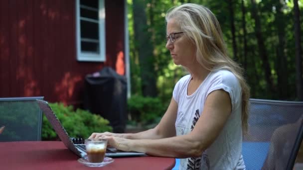 Closeup Side Shot Pretty Mature Woman Coffee Working Laptop Patio — Stock Video