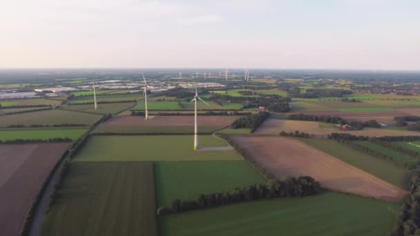 Vista Desde Globo Aerostático Campo Molinos Viento Para Energía Renovable — Vídeos de Stock