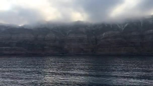 Santorini Ios Yakınlarındaki Bir Yunan Adasının Slayt Çekimi — Stok video