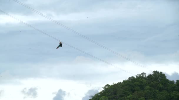 Tourist Zip Lining Las Cabanas Beach Nido Palawan Φιλιππίνες — Αρχείο Βίντεο