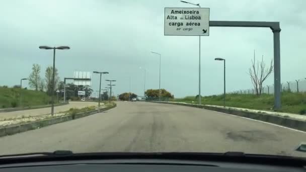 葡萄牙公路上的汽车射击 — 图库视频影像