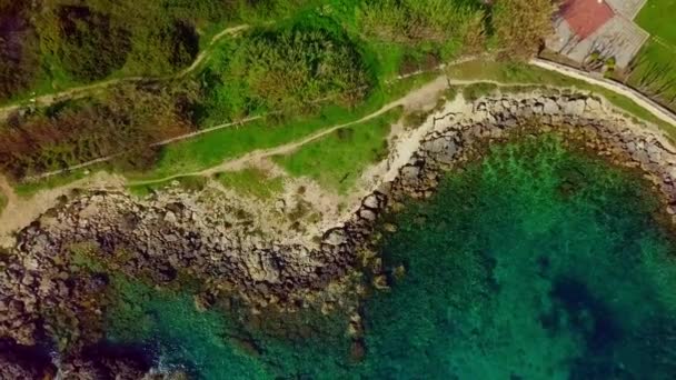 Una Riva Sembra Cuore Filmato Drone Dal Cielo Terra — Video Stock