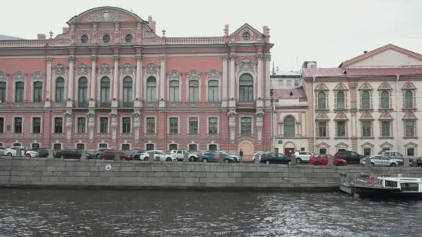 サンクトペテルブルクのフォンタンカ川とその堤防の映像 — ストック動画