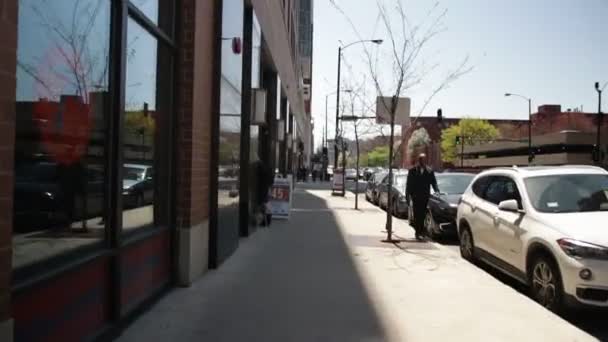 Paseando Por Gente Calle Ciudad — Vídeo de stock