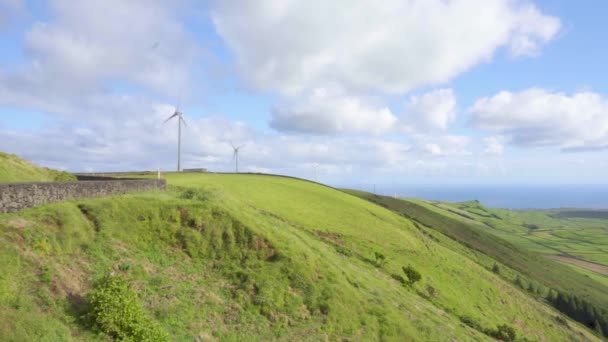 Wyspa Terceira Azory Portugalia Turbiny Wiatrowe Przed Stołem — Wideo stockowe