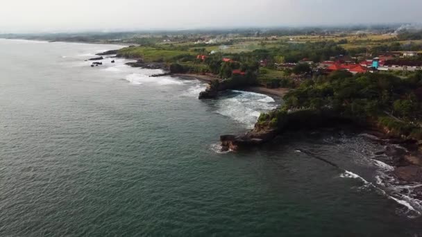 Imágenes Aéreas Del Templo Costa Uluwatu — Vídeo de stock