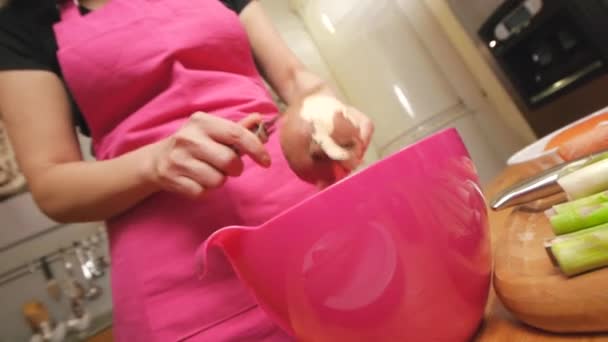 Kollektion Rosa Schürze Köstlicher Lachs Mit Süßkartoffeln Asiatische Küche Lernen — Stockvideo