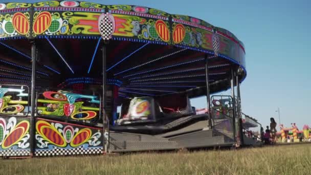 Spinning Brightly Coloured Teacup Ride Funfair — Stock Video