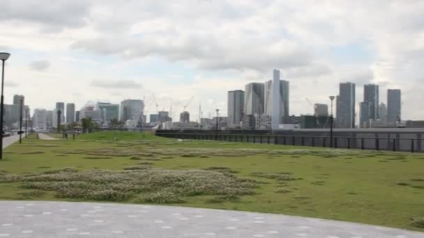 Utsikt Över Tokyo Olympic Village Gururi Park Tokyo Bay — Stockvideo