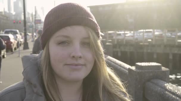西雅图 华盛顿冬季拍摄的一个女孩 — 图库视频影像