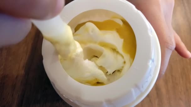 Menú Asiático Singapur Edición Limitada Desde Mac Donald Helado Duriano — Vídeos de Stock