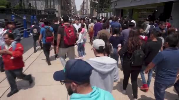 Crowds Pedestrians Walking Mexico City Historic City Center — Stock Video