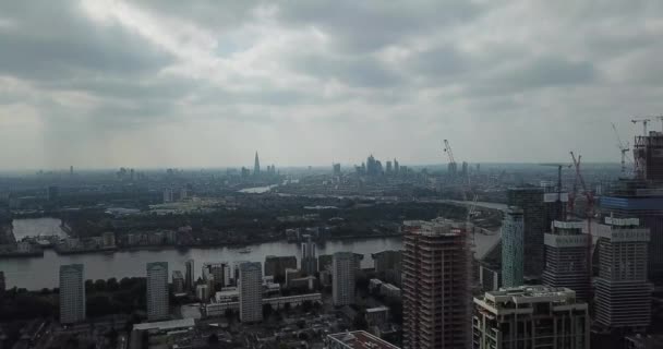 London City Drone Πλάνα Κινούνται Προς Εμπρός — Αρχείο Βίντεο