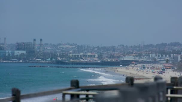 Torrance Beach Piena Gente Ondate Calore Durante Estate — Video Stock