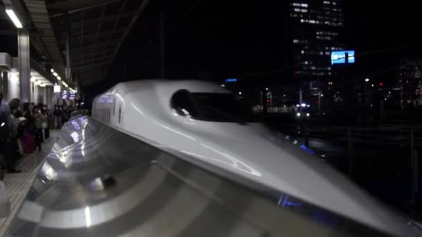Shinkansen Parando Estação Trem — Vídeo de Stock