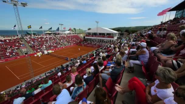 Gente Viendo Partido Tenis Multitud Aficionados Tenis Torneo Reloj Día — Vídeos de Stock