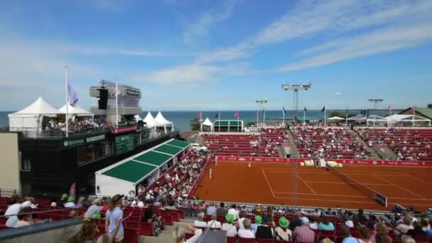 Gente Viendo Partido Tenis Multitud Aficionados Tenis Torneo Reloj Día — Vídeos de Stock