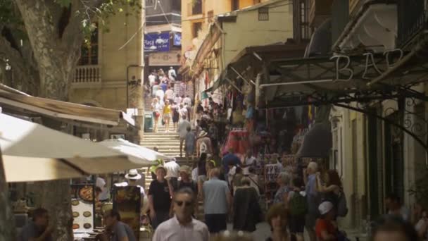 Mensen Wandelen 180Fps Slow Motion Buurt Van Markt Palma Mallorca — Stockvideo