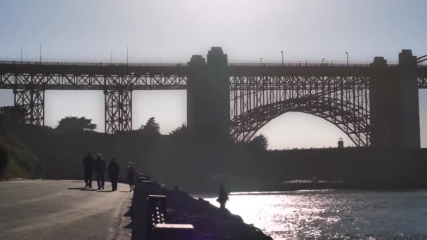 Die Golden Gate Bridge Vom Crissy Field San Francisco Aus — Stockvideo