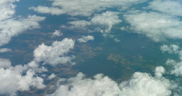 Luftutsikt Från Flygplansfönstret — Stockvideo