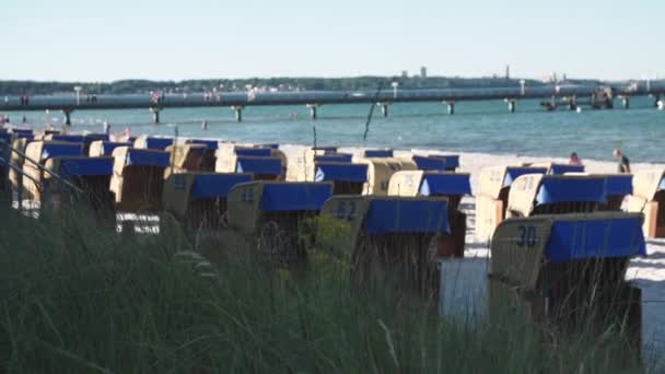 Mar Sillas Playa Privadas Orilla Del Mar Báltico — Vídeo de stock