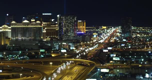 Las Vegas Strip Noche Filmación Aérea Durante Freeway Dji Inspirar — Vídeos de Stock