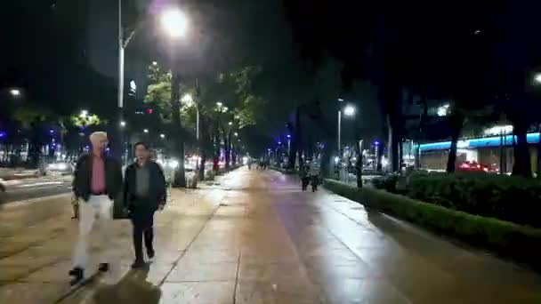 墨西哥城最具象征意义的道路 Paseo Reforma上的超常现象 — 图库视频影像