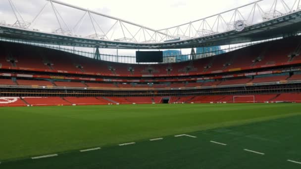 Una Vista Interior Estadio Vacío Los Emiratos Sede Del Arsenal — Vídeo de stock