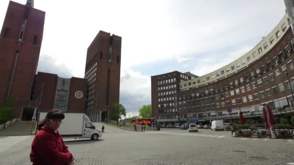 オスロ市庁舎外観 歴史的建造物 市議会議事堂 ノルウェー旅行 — ストック動画