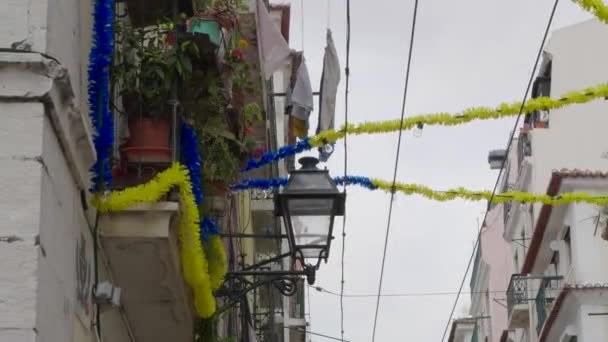 Μπαλκόνι Latern Φως Στη Λισαβόνα — Αρχείο Βίντεο