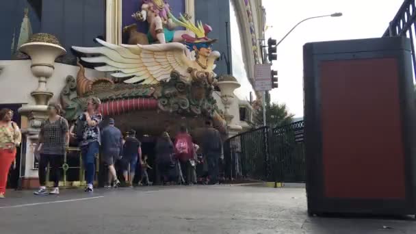 Linq Time Lapse People Walking — Stock video