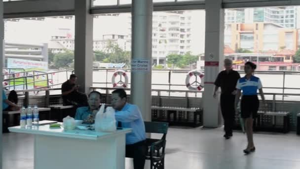 Chao Phraya Pan Outro Lado Estação Barco — Vídeo de Stock