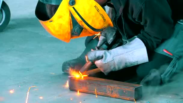金属焊接机 — 图库视频影像