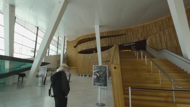 Wnętrze Opery Oslo Piękna Nowoczesna Architektura Teatr Opera Narodowa Norwegii — Wideo stockowe