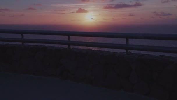 Railing Shot Bij Makapuu Lighthouse Point Met Hawaii Sunrise — Stockvideo