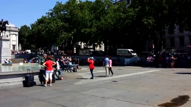 伦敦特拉法加广场准备迎接特朗普总统来访的场景 — 图库视频影像