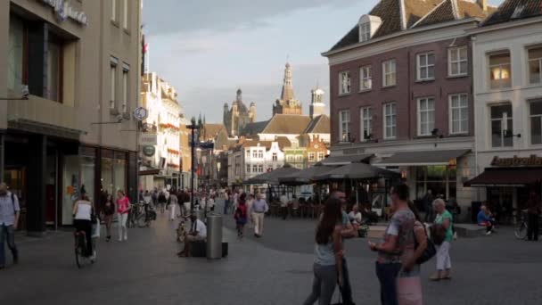 Een Gezellig Terras Nederland Bij Zonsondergang Europa Mensen Drinken Genieten — Stockvideo