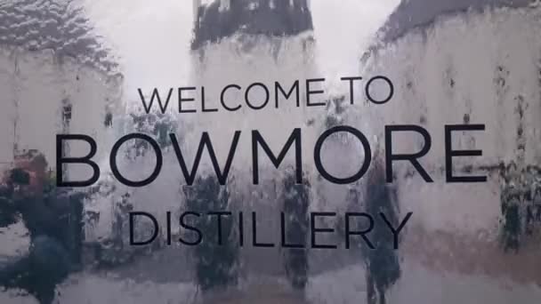 Είσοδος Στο Bowmore Whisky Distillery Κέντρο Επισκεπτών Στο Isle Islay — Αρχείο Βίντεο