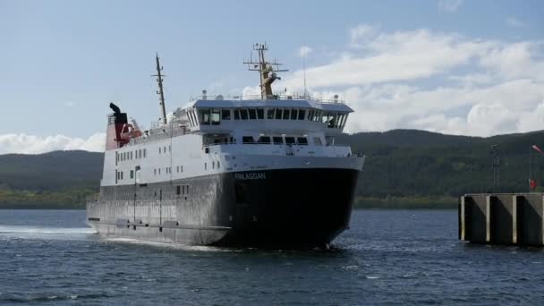 Caledonian Island Ferry Για Νήσο Του Islay Σκωτία — Αρχείο Βίντεο