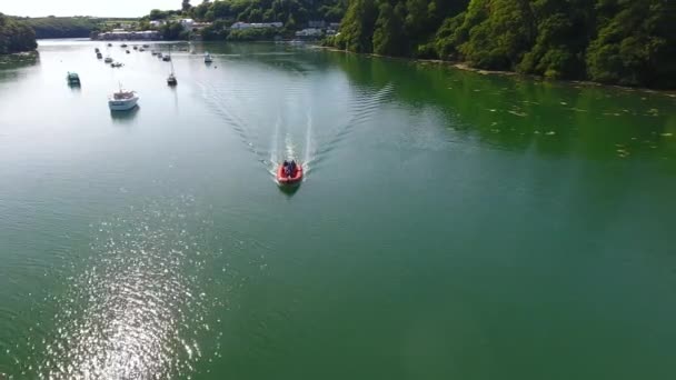 Falmouth Fal River Aerial Drone Summer Sunshine Rib Boat Moving — Vídeo de stock