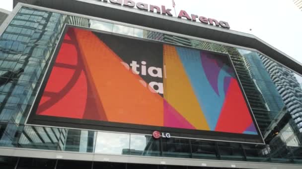 Inclinación Hacia Abajo Pantalla Aire Libre Las Puertas Principales Arena — Vídeos de Stock