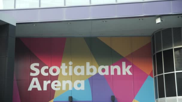 Inclinación Hacia Abajo Reveal Scotiabank Arena Galleria Union Station Former — Vídeos de Stock