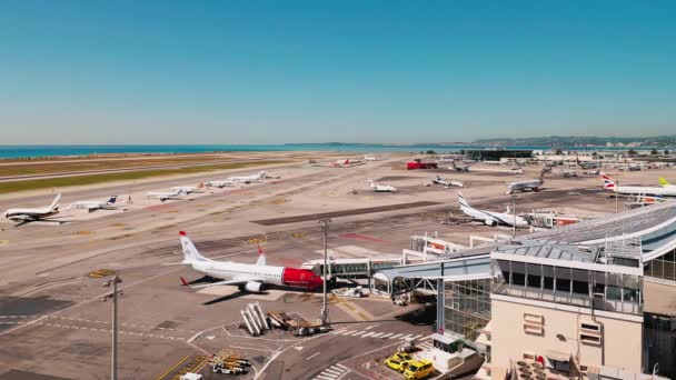 공항에서 지상움직임 프랑스에서 번째로 붐비는 리비에라 — 비디오