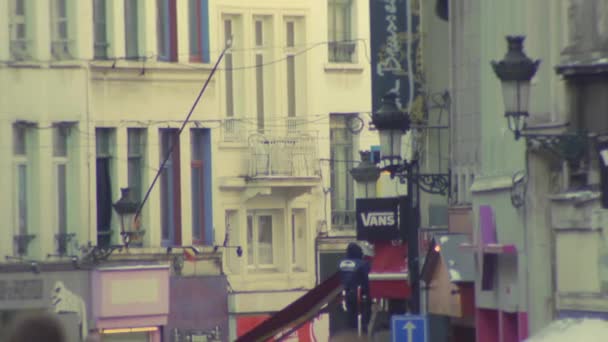 Busy Downtown Walking Street City Brussels Belgium — Stock Video