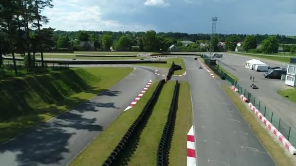Luchtfoto Kart Racing Track Zonnige Zomerdag Karting Competitie — Stockvideo