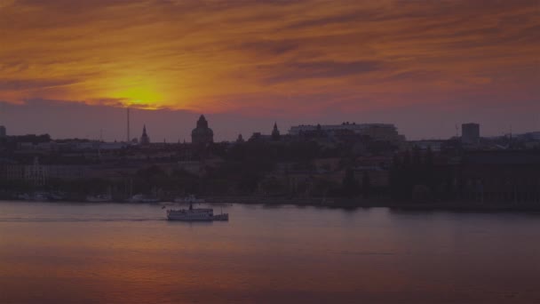 Stockholm Partvonala Egy Dicsőséges Naplementében — Stock videók